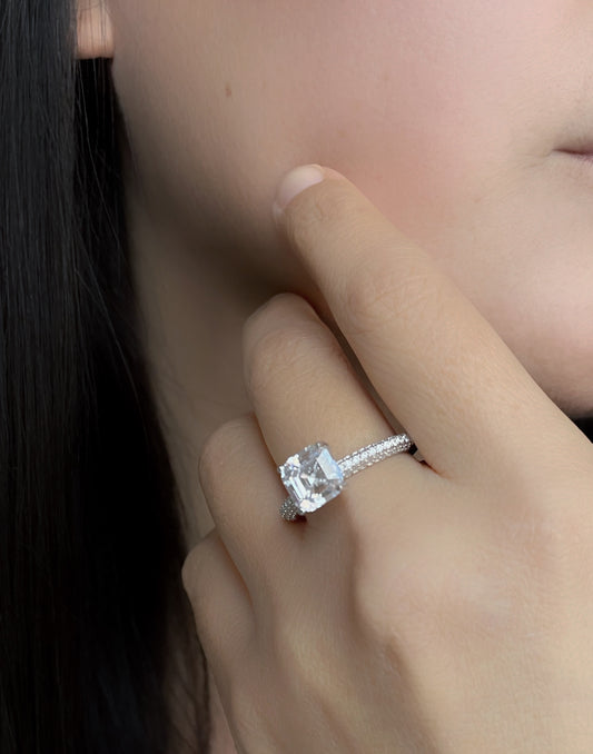 Anillo Soraya Plata 925 con  circones